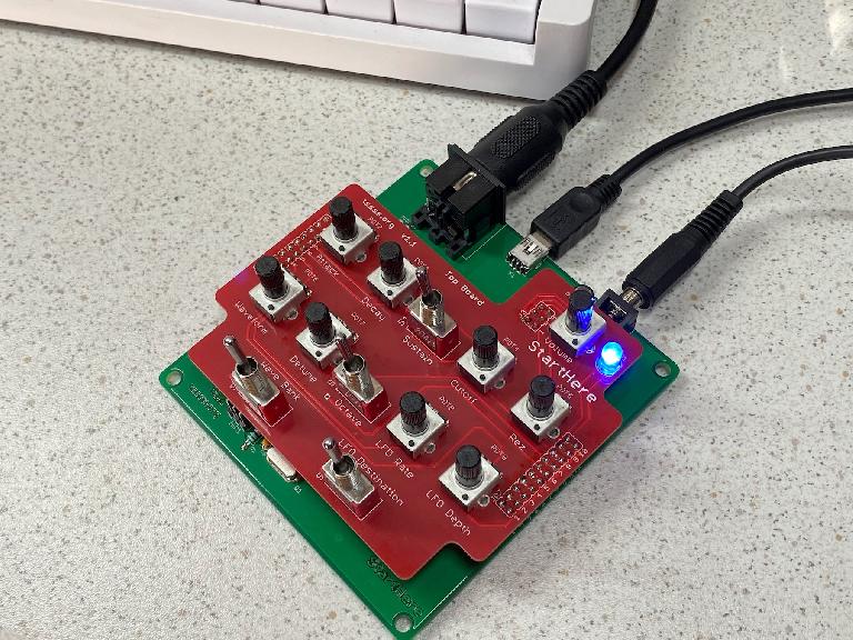 Tssss StartHere DIY mono synth.