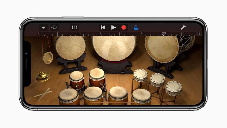 Taiko Drums on iPhone X