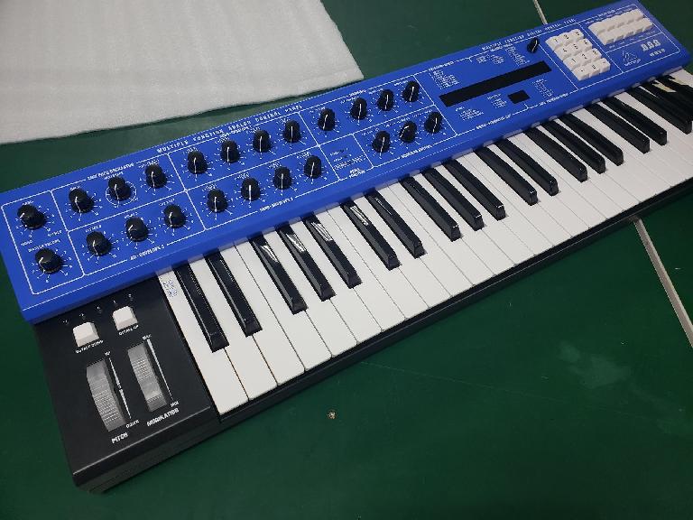 Behringer Wave synthesier prototype