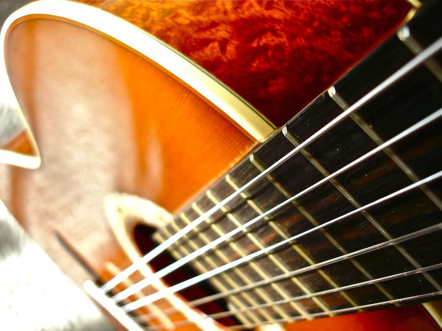 Steel vs. Nylon Strings: What's the Difference? - Strings and Beyond