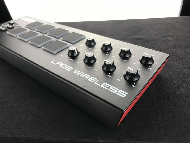 Akai LPD8 Wireless knobs