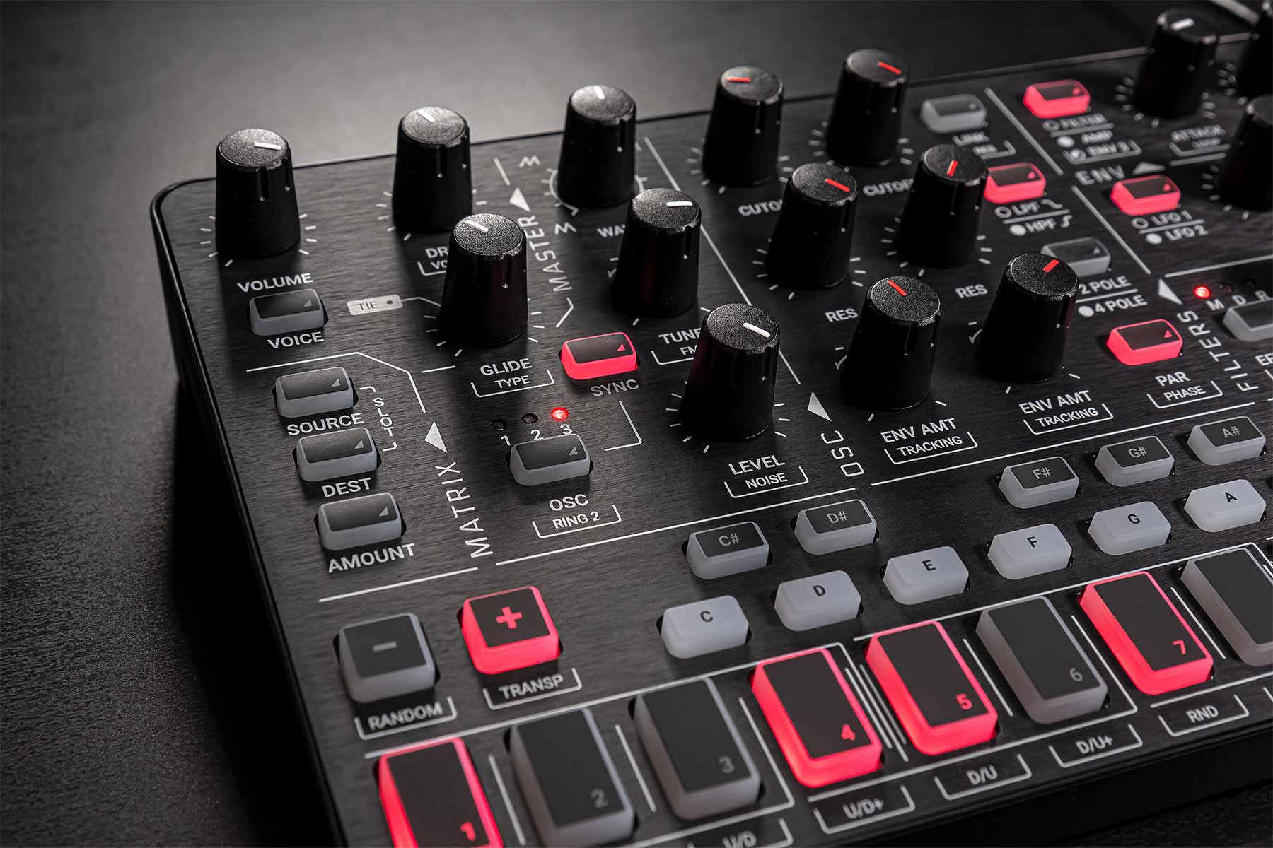 IK Multimedia Releases UNO Synth PRO X : Ask.Audio