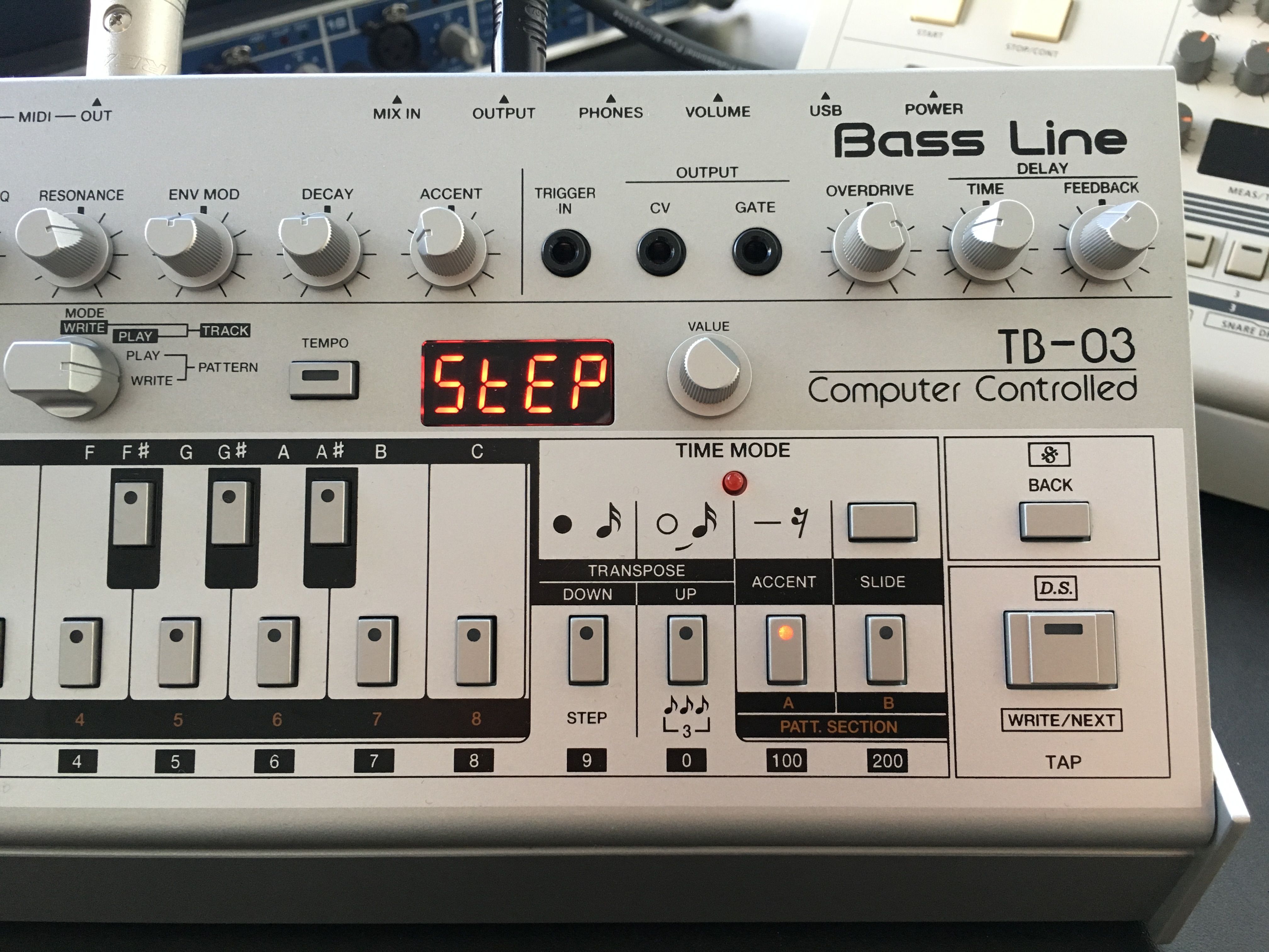 Getting Started With the Roland TB-03 Synth : Ask.Audio