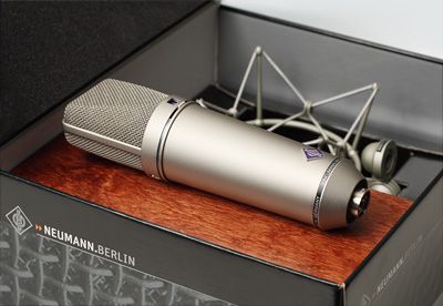 The Neumann U87.