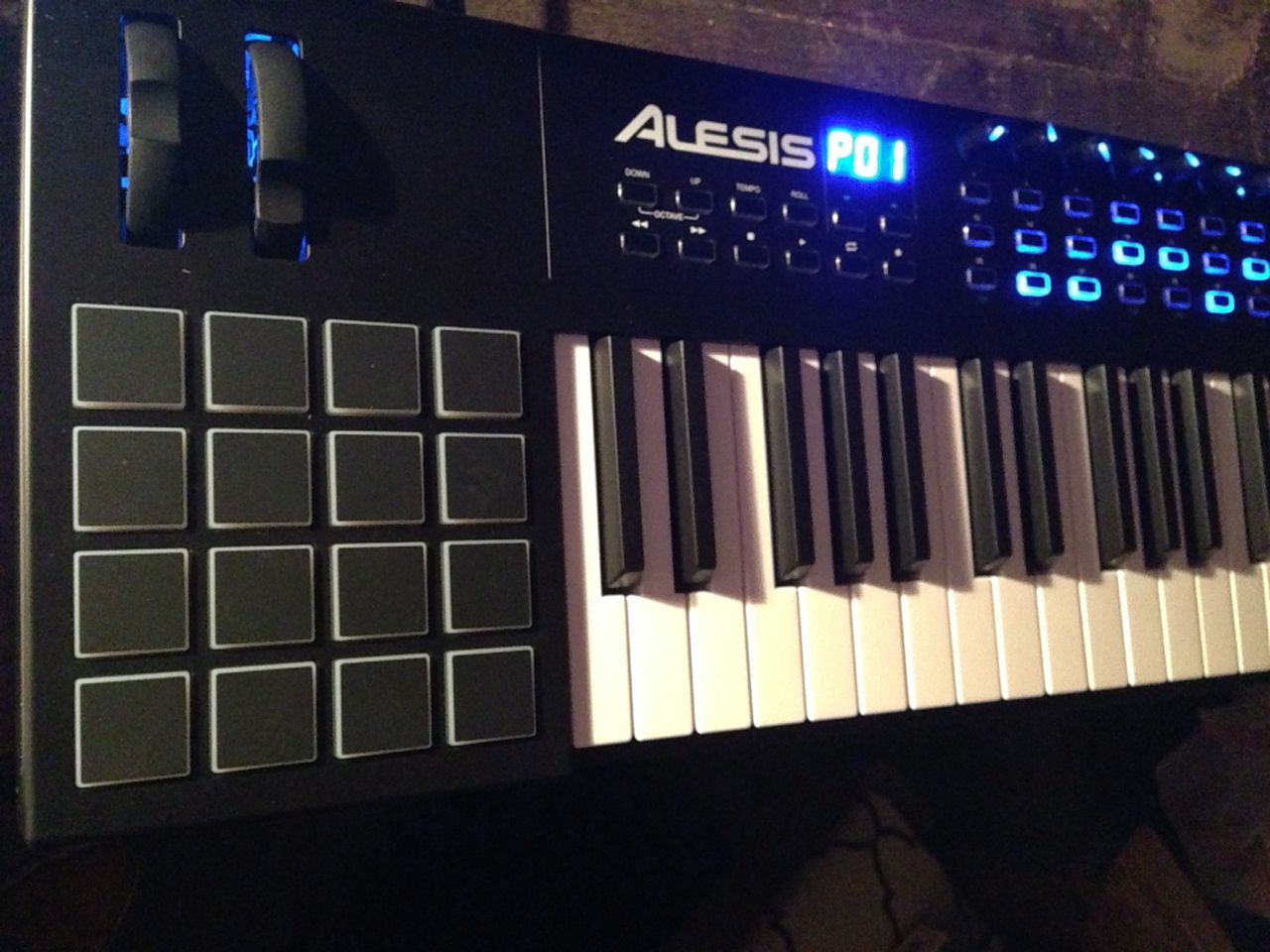 alesis v149 keyboard