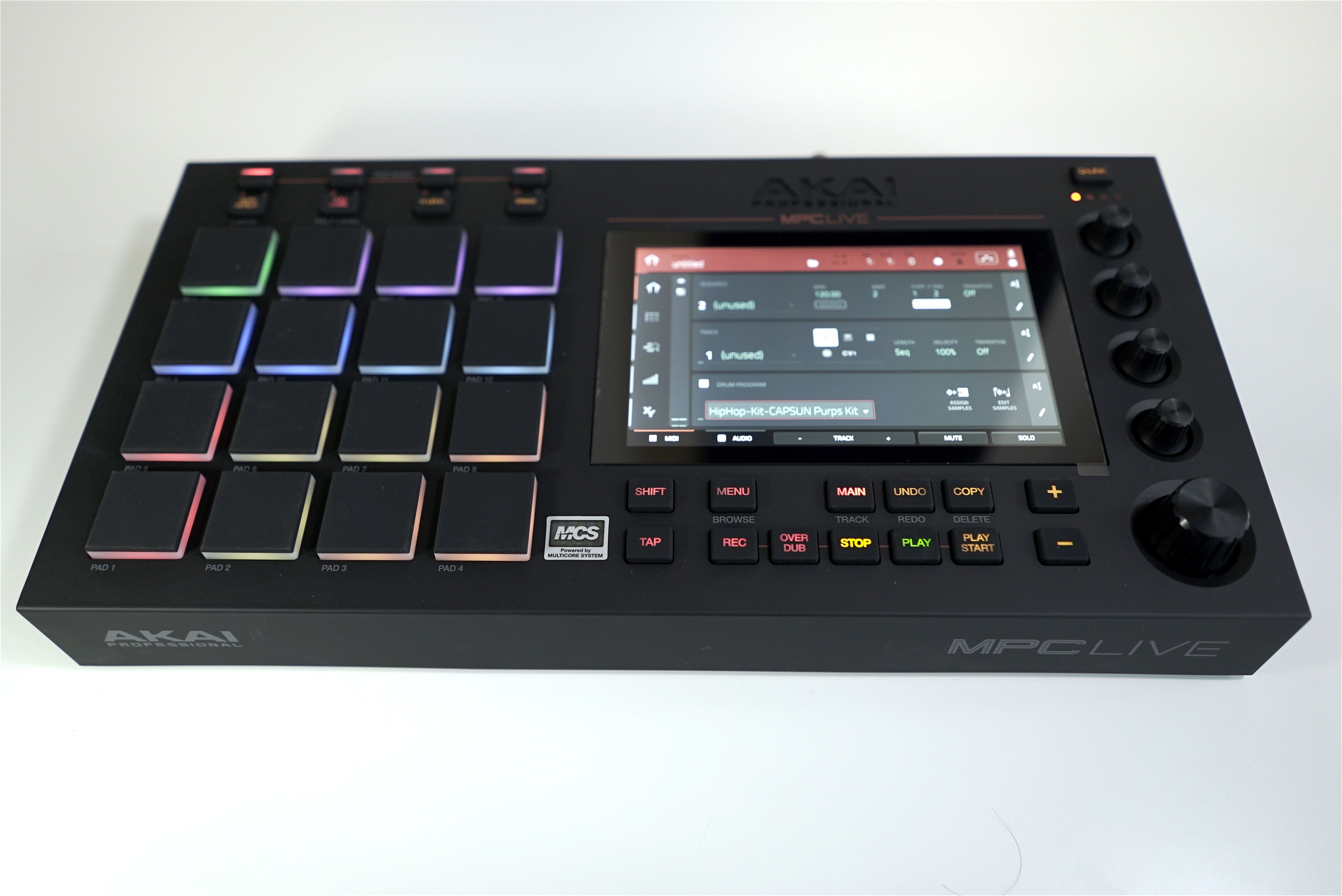 Review: Akai Pro MPC Live : Ask.Audio