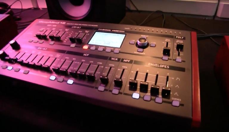 Behringer DeepMind 6