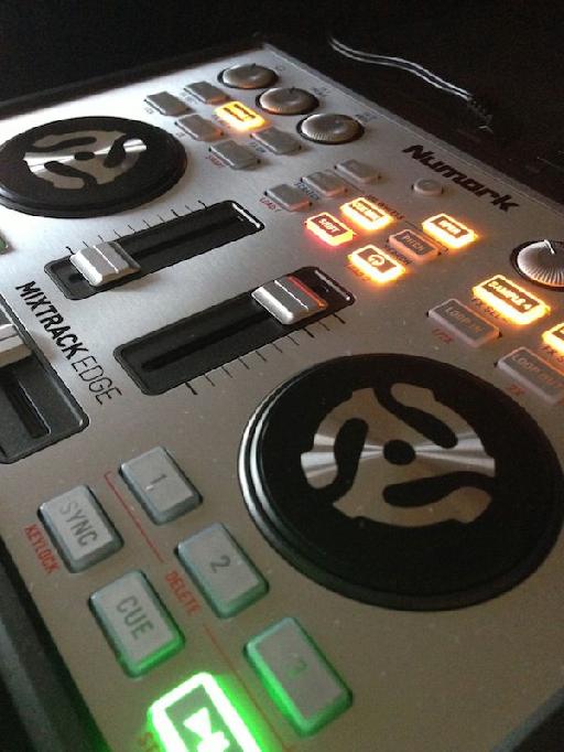 Revisão: Numark MixTrack Borda