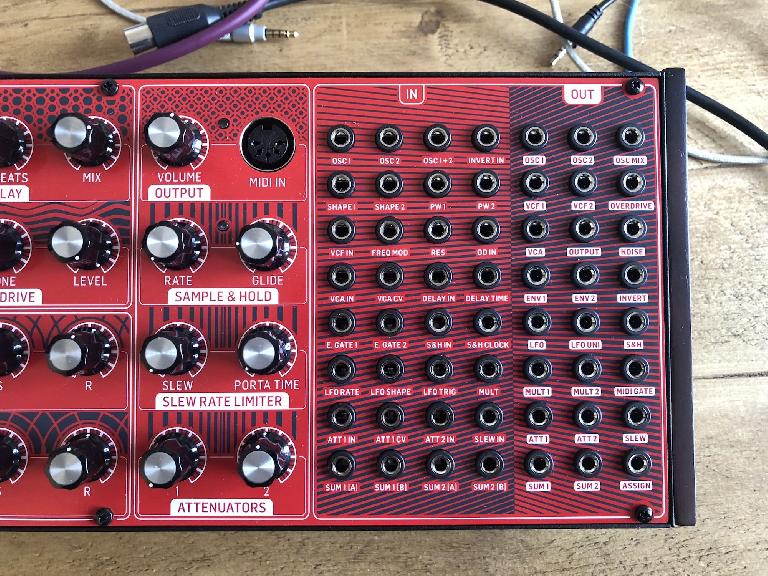 Preview: Behringer Neutron Analog Synth Walkthrough & Sounds Demo