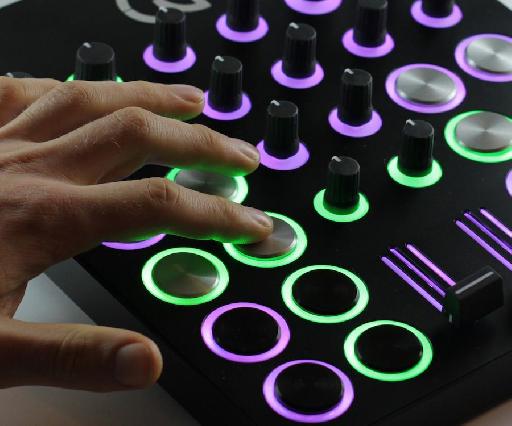 close up of umidi controller