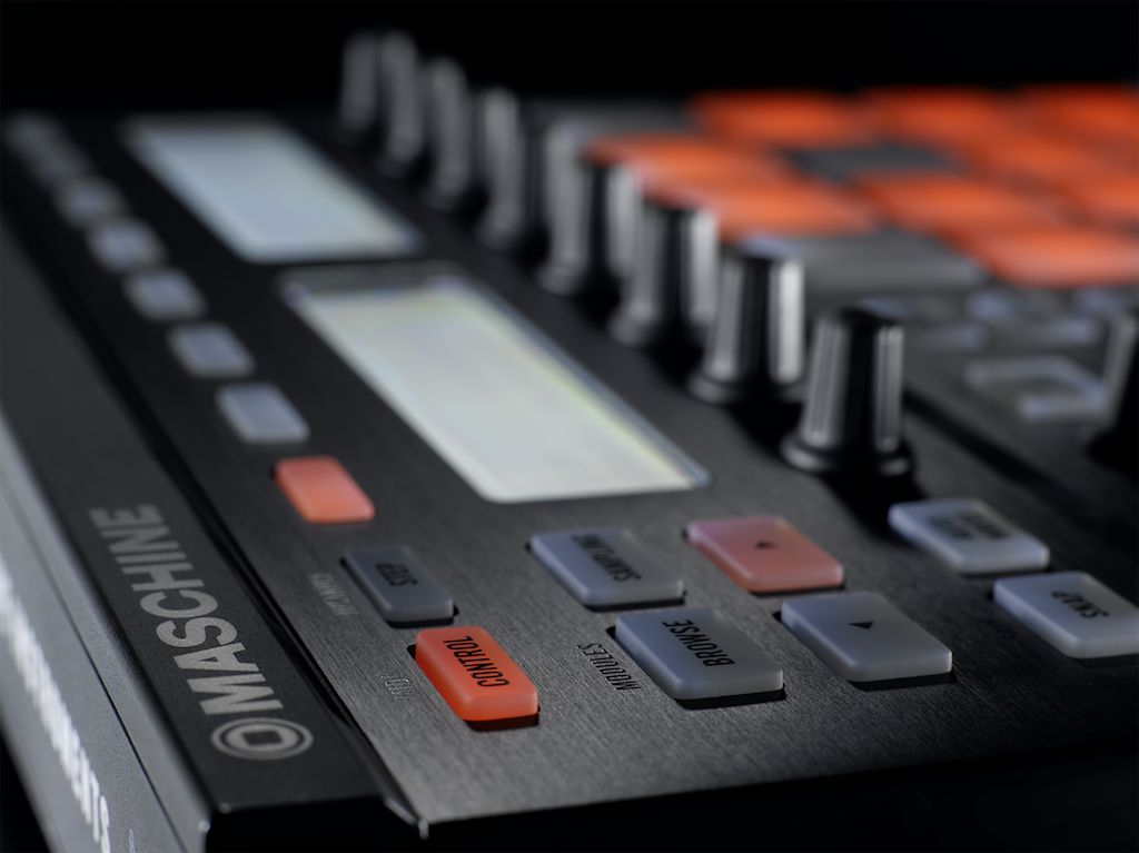 Image of Maschine zoomed in at an angle.