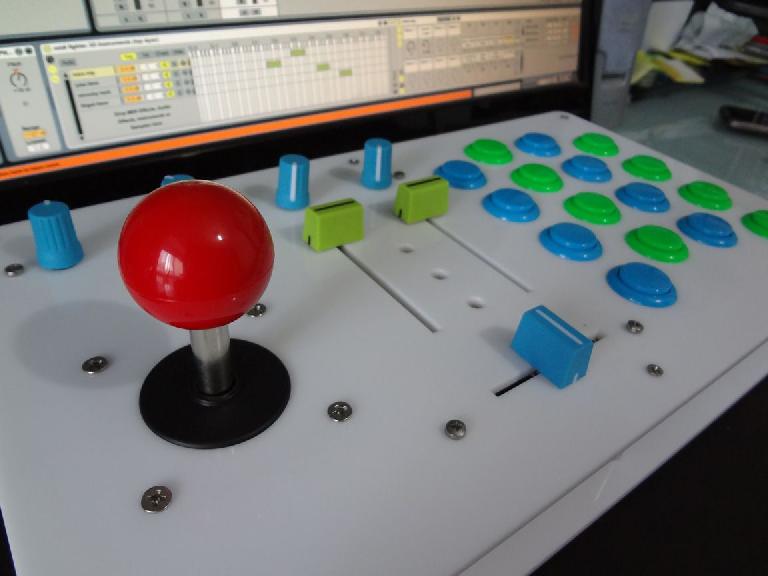 Arcade Warrior MIDI controller by Tomash Ghz.