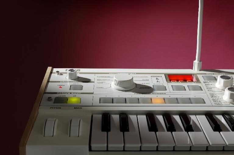 Korg microKORG-S Features New Design, New Sounds & Speakers