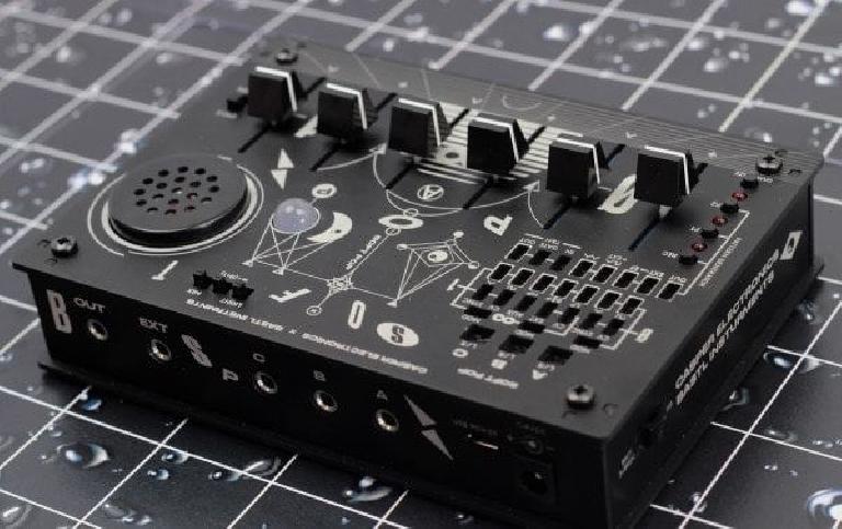 Review: Bastl Instruments Dude! - Battery Powered 5-Channel Mixer : Ask. Audio