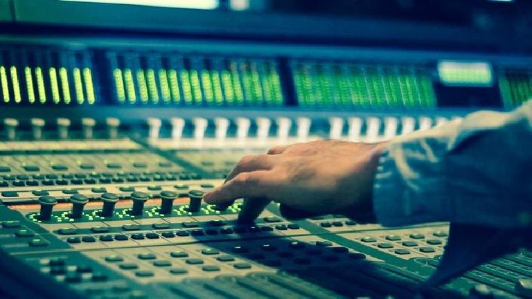 World's first pop-up mastering studio coming to Bristol.