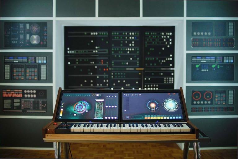 2BTruman's Genesis 1 hardware synthesizer running Ableton Live.