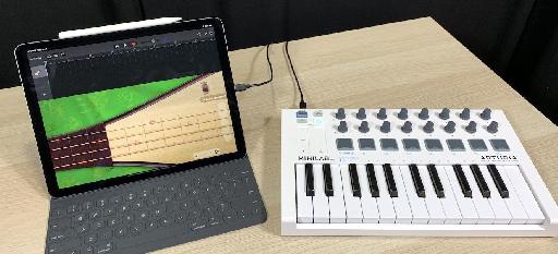 connect midi keyboard to ipad pro 2018