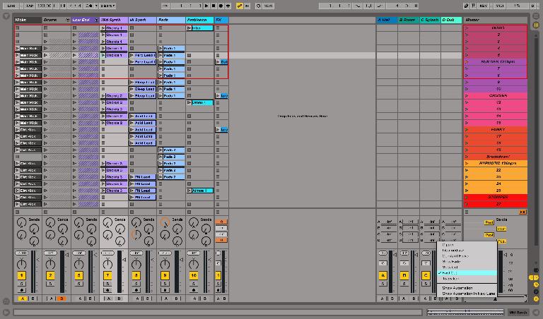 Selecting the Fast Cut curve setting from the Crossfader’s right-click context menu, with Kicks assigned to the left and drums assigned to the right.