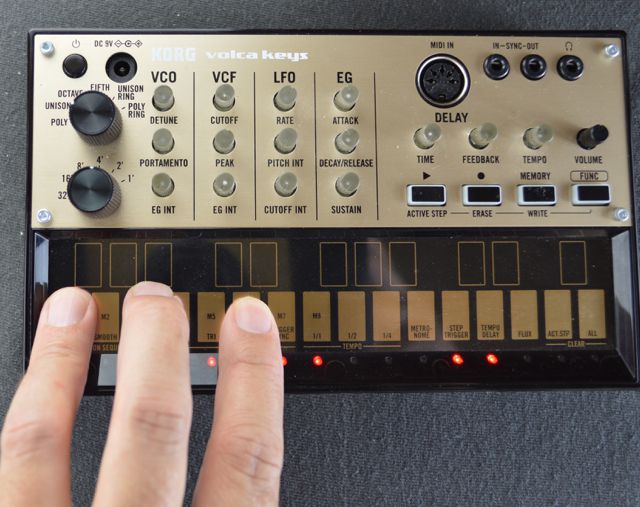 Transform Korg volca keys into a Pad & String Machine : Ask.Audio