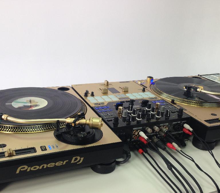 pioneer DJ gear