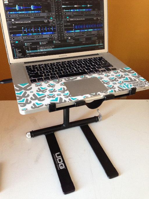 UDG Laptop/Controller Stand