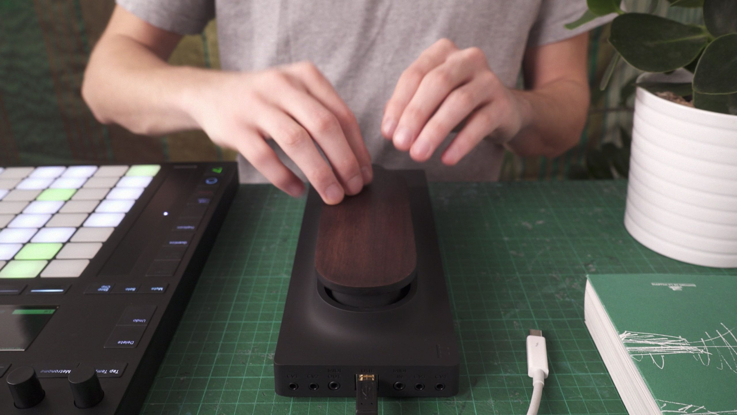 Review: Expressive E TouchÃ© MIDI Controller : Ask.Audio