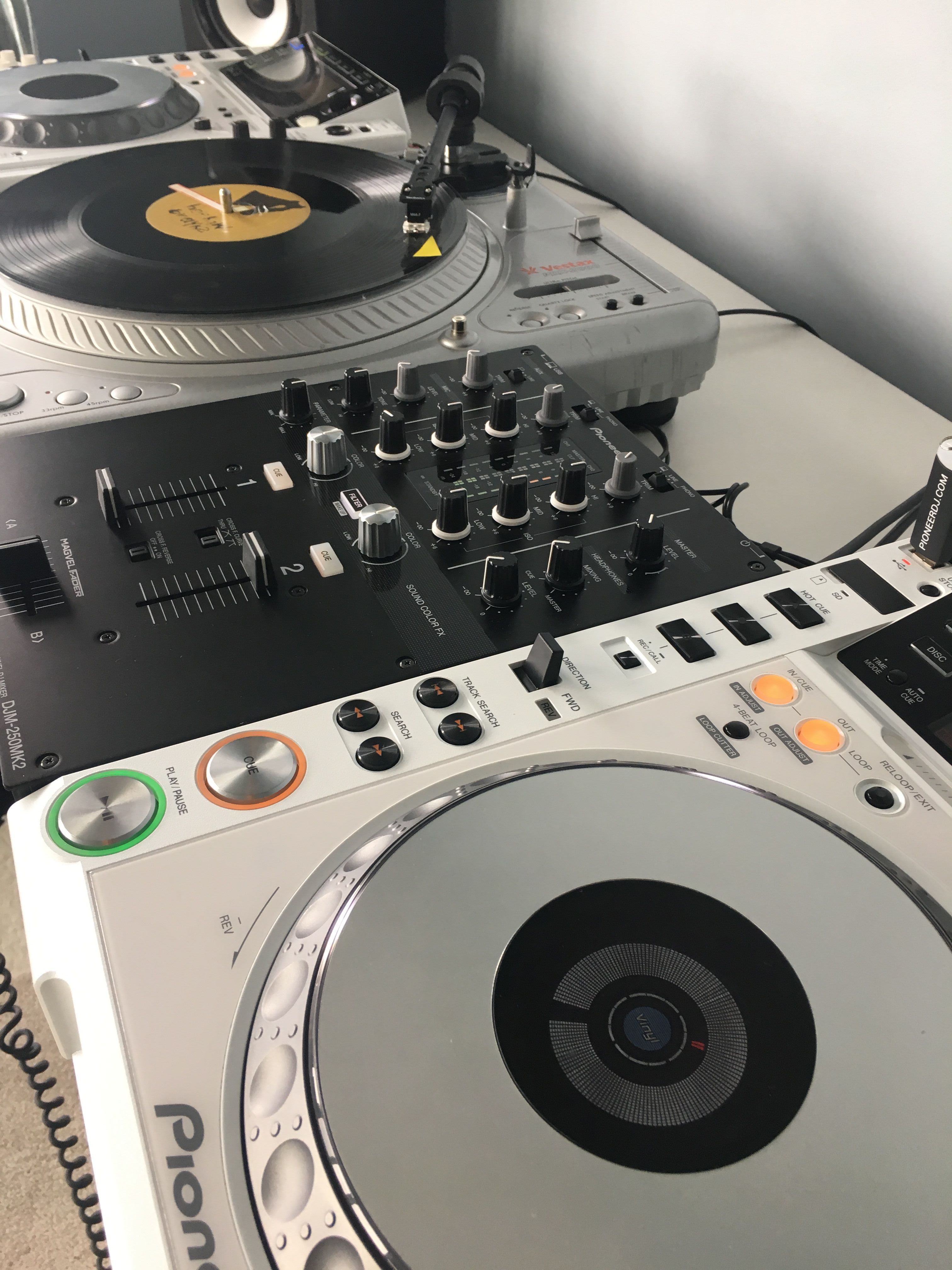 Review: Pioneer DJ DJM-250MK2 : Ask.Audio